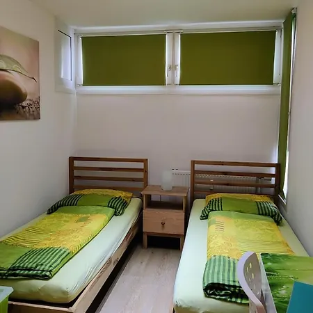 80 Qm Alessia 公寓